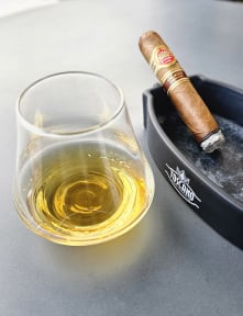 H.Upmann Robustos Añejados