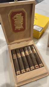 Liga Undercrown Maduro Belicoso