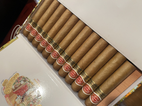 Romeo y Julieta Wide Churchills